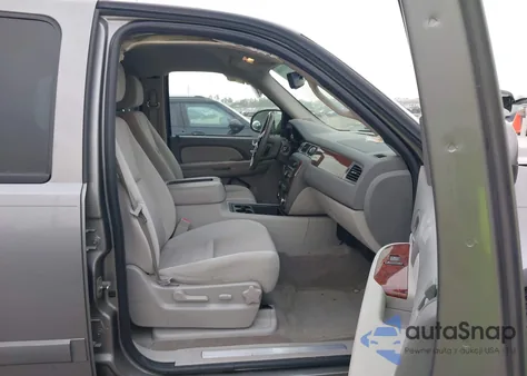 2009 Chevrolet Tahoe C1500 Lt z USA, uszkodzony, nr VIN 1GNFC23039R139113